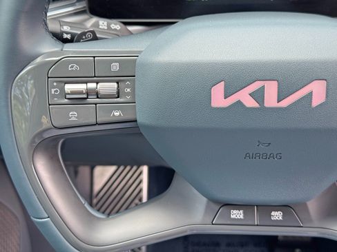 Used 2024 Kia EV9 GT-Line AWD/4WD image 23