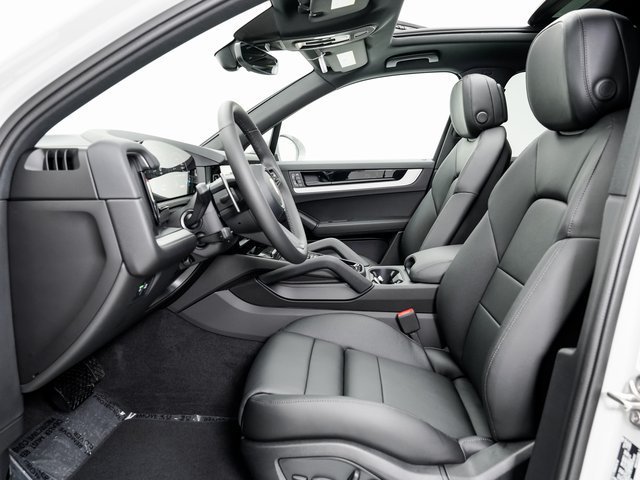 Certified 2026 Porsche Cayenne AWD/4WD image 6