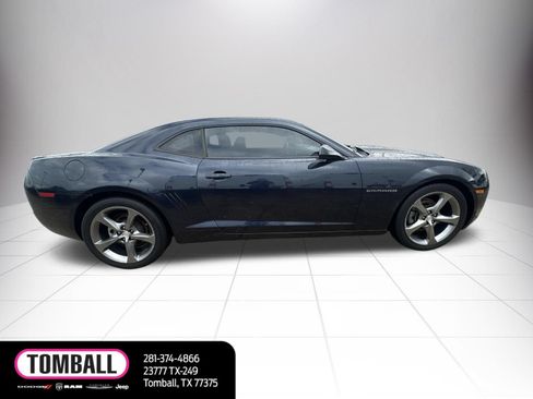 Used 2013 Chevrolet Camaro LT w/ RS Package RWD image 8