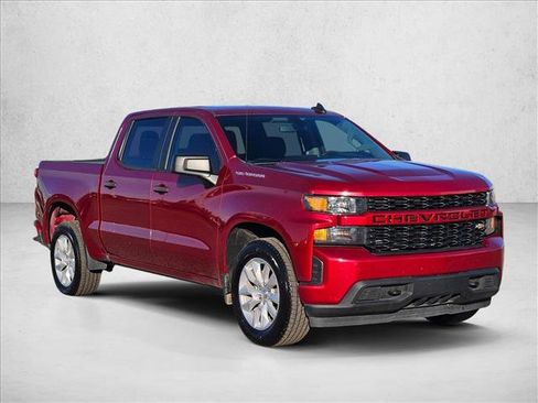 Used 2022 Chevrolet Silverado 1500 Custom image 3