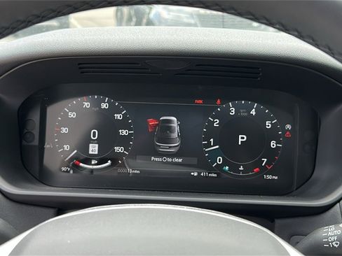 New 2025 Land Rover Discovery S image 17