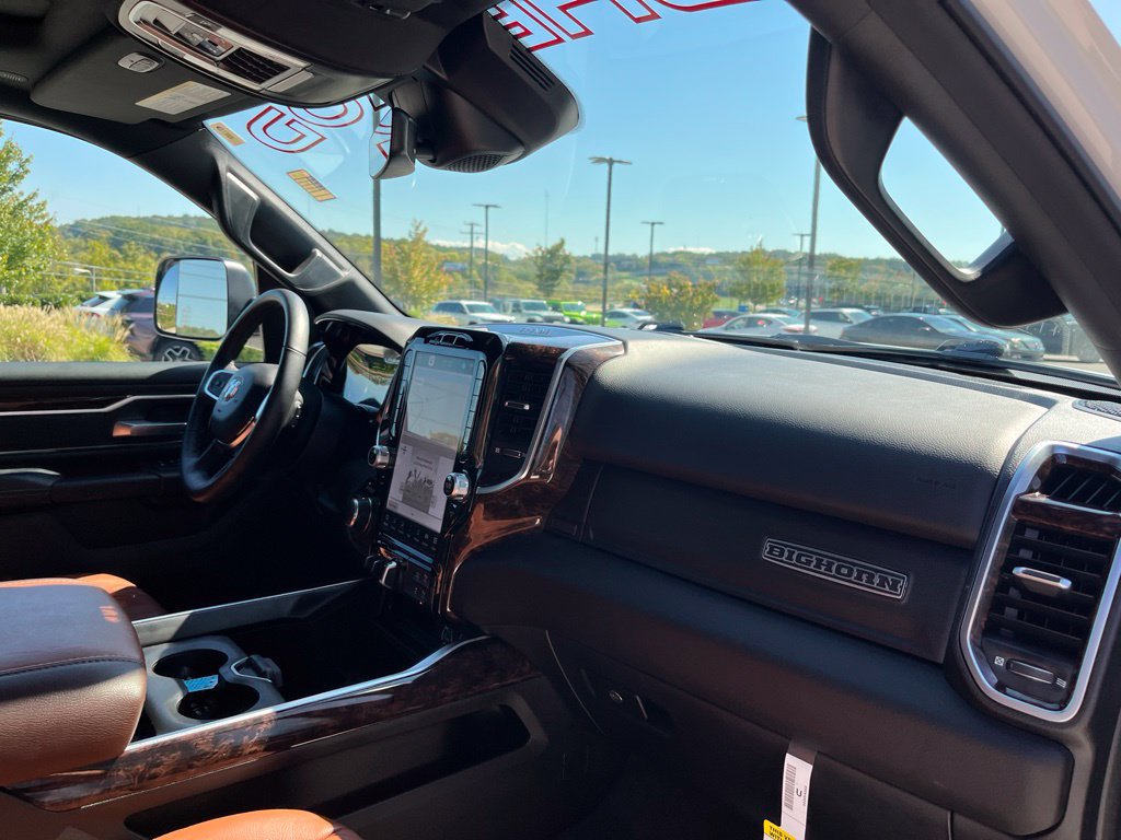 Used 2024 RAM 1500 Big Horn AWD/4WD image 34