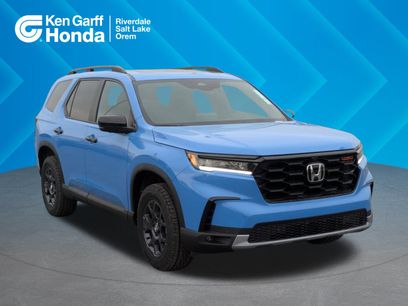 New 2025 Honda Pilot TrailSport
