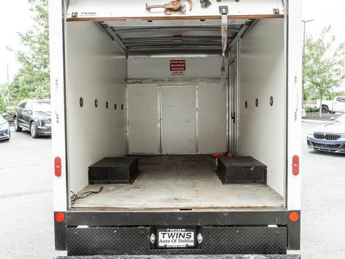 Used 2022 Ford Transit 350 DRW RWD image 20