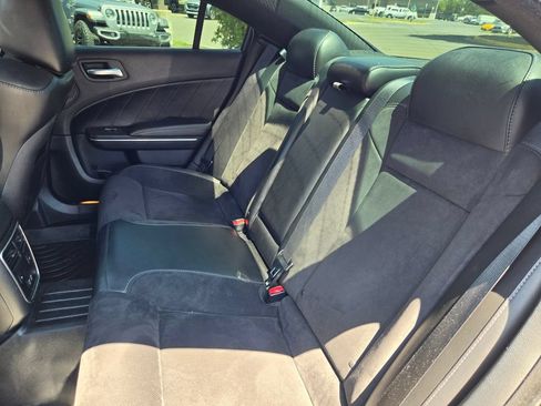 Used 2018 Dodge Charger R/T Scat Pack RWD image 25