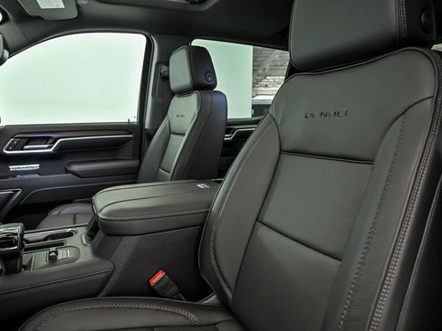 New 2026 GMC Sierra 1500 Denali AWD/4WD image 9