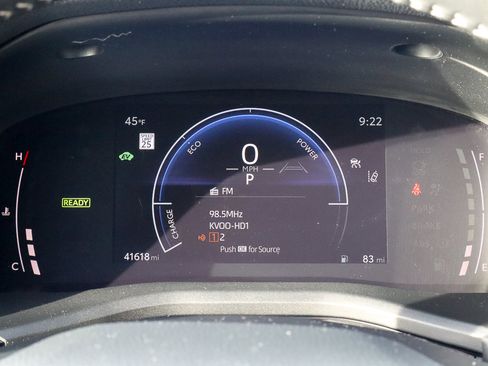 Used 2025 Toyota Camry SE image 26