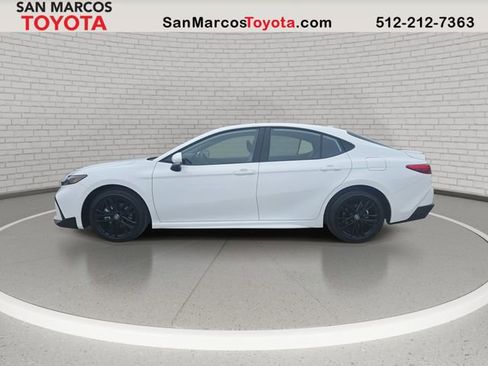 New 2026 Toyota Camry SE image 8