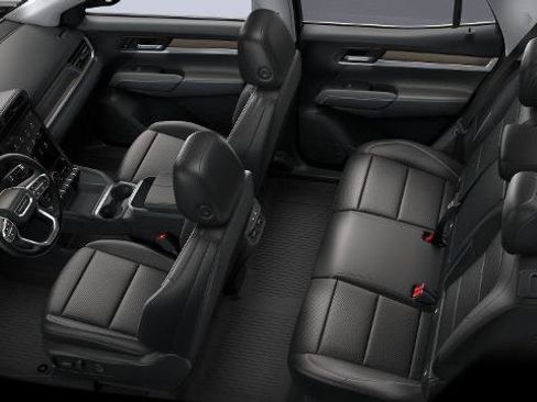 New 2026 GMC Terrain Denali w/ LPO, Floor Liner Package image 31