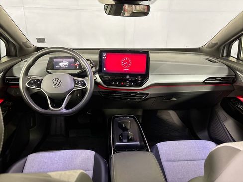 Certified 2023 Volkswagen ID.4 Pro image 13