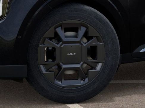 New 2026 Kia Carnival SX image 9