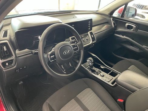 Used 2021 Kia Sorento LX image 15