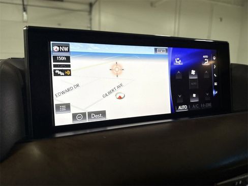 Used 2017 Lexus LX 570 4WD image 17