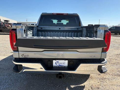 Used 2025 GMC Sierra 1500 SLT AWD/4WD image 22