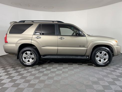 Used 2006 Toyota 4Runner SR5 image 7