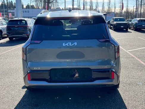 Used 2024 Kia EV9 GT-Line image 10