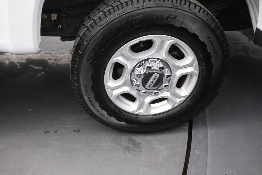 Certified 2026 Ford F250 XLT AWD/4WD image 4
