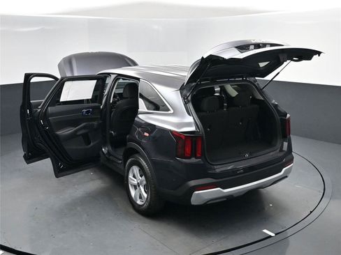 New 2026 Kia Sorento LX image 15