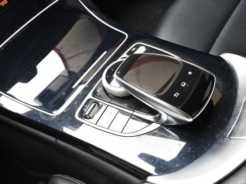 Used 2016 Mercedes-Benz C 300 4MATIC Sedan image 26