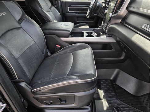 Used 2020 RAM 2500 Laramie AWD/4WD image 18