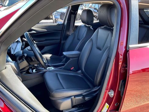 Used 2024 Buick Encore GX Sport Touring image 8