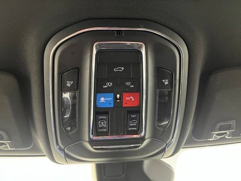 Used 2023 Jeep Grand Cherokee L Laredo AWD/4WD image 32