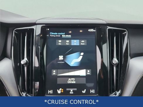 Used 2019 Volvo XC60 T6 Momentum w/ Multimedia Package image 15