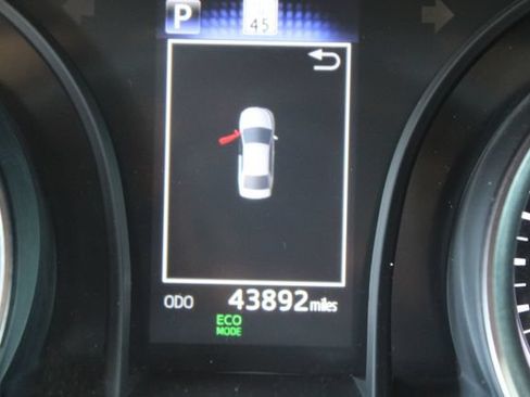 Used 2024 Toyota Camry SE FWD image 19