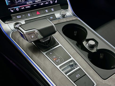 Used 2024 Audi A6 Premium Plus w/ Premium Plus Package image 24