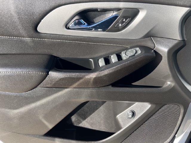 Used 2023 Chevrolet Traverse LT AWD/4WD image 33