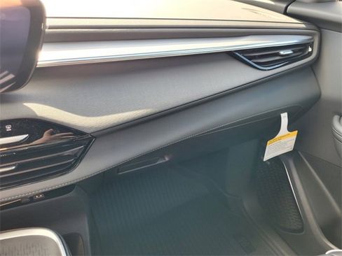 New 2026 Buick Enclave Preferred w/ Power Package image 27