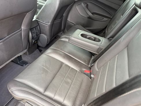 Used 2016 Ford Escape Titanium FWD image 17