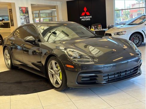 Used 2018 Porsche Panamera 4 AWD/4WD image 3