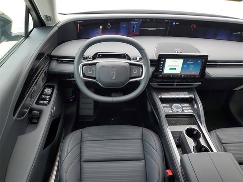 New 2026 Lincoln Nautilus Reserve image 15