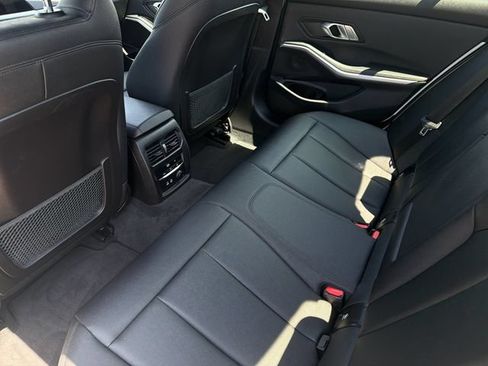 Used 2020 BMW 330i Sedan w/ M Sport Package RWD image 10