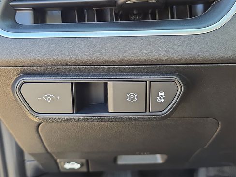 New 2025 Kia K4 LXS image 30