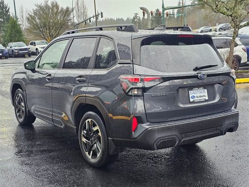 Certified 2025 Subaru Forester Limited image 5