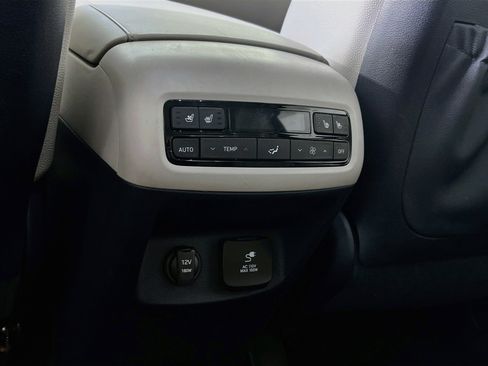 Used 2023 Hyundai Palisade Limited AWD/4WD image 27