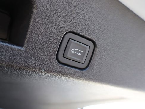 New 2026 Chevrolet Traverse RS w/ LPO, Floor Liner Package image 41