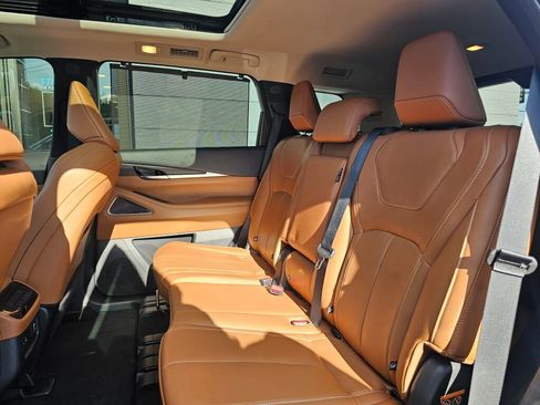 Used 2024 INFINITI QX60 Sensory image 20