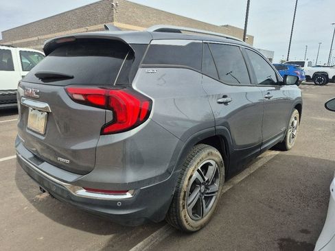 Used 2018 GMC Terrain SLT w/ Infotainment Package II AWD/4WD image 4