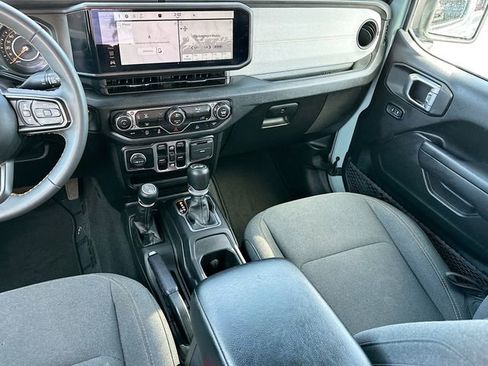 Used 2024 Jeep Wrangler Sport S image 21