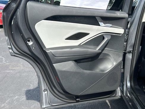New 2026 Volkswagen Tiguan SE AWD/4WD image 12