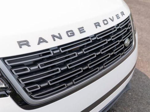 New 2026 Land Rover Range Rover Velar S image 17