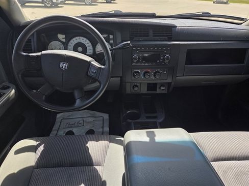 Used 2010 Dodge Dakota Big Horn AWD/4WD image 7
