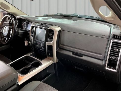 Used 2017 RAM 1500 Big Horn AWD/4WD image 25