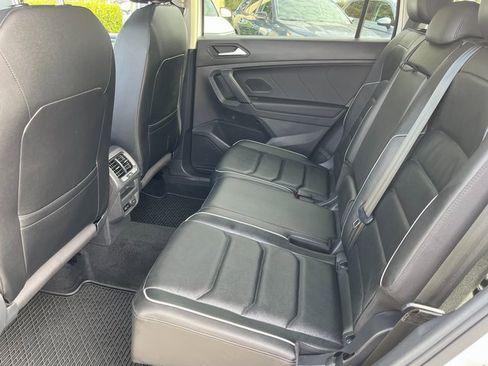 Certified 2019 Volkswagen Tiguan SEL Premium image 14