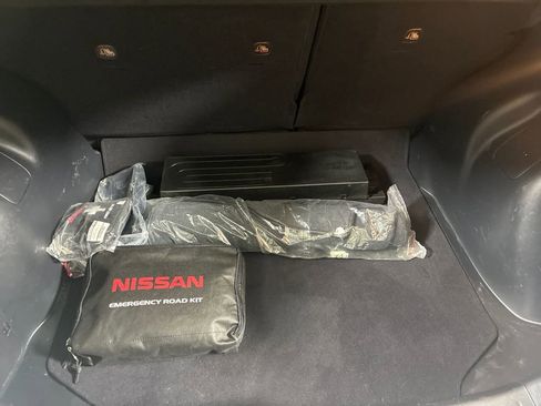 Used 2019 Nissan Leaf SL Plus image 14