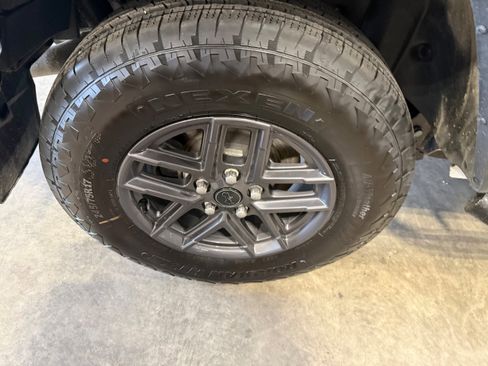 Used 2024 Jeep Wrangler Unlimited Sport AWD/4WD image 20