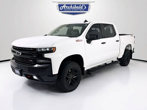 Used 2019 Chevrolet Silverado 1500 LT Trail Boss image 3